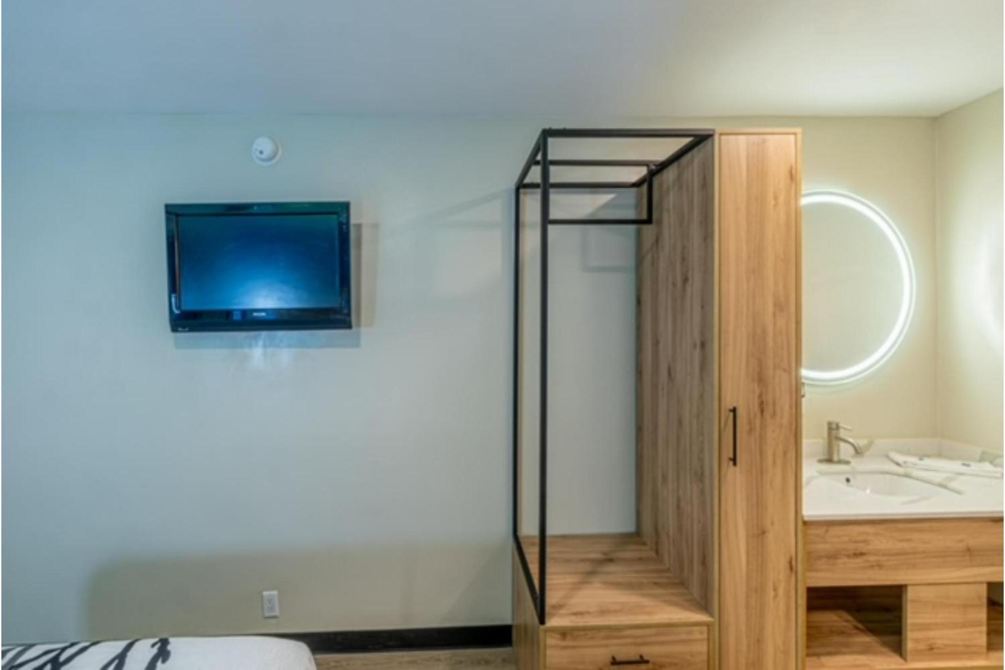 Exclusivo Inn By Oyo Grand Prairie, Tx Экстерьер фото
